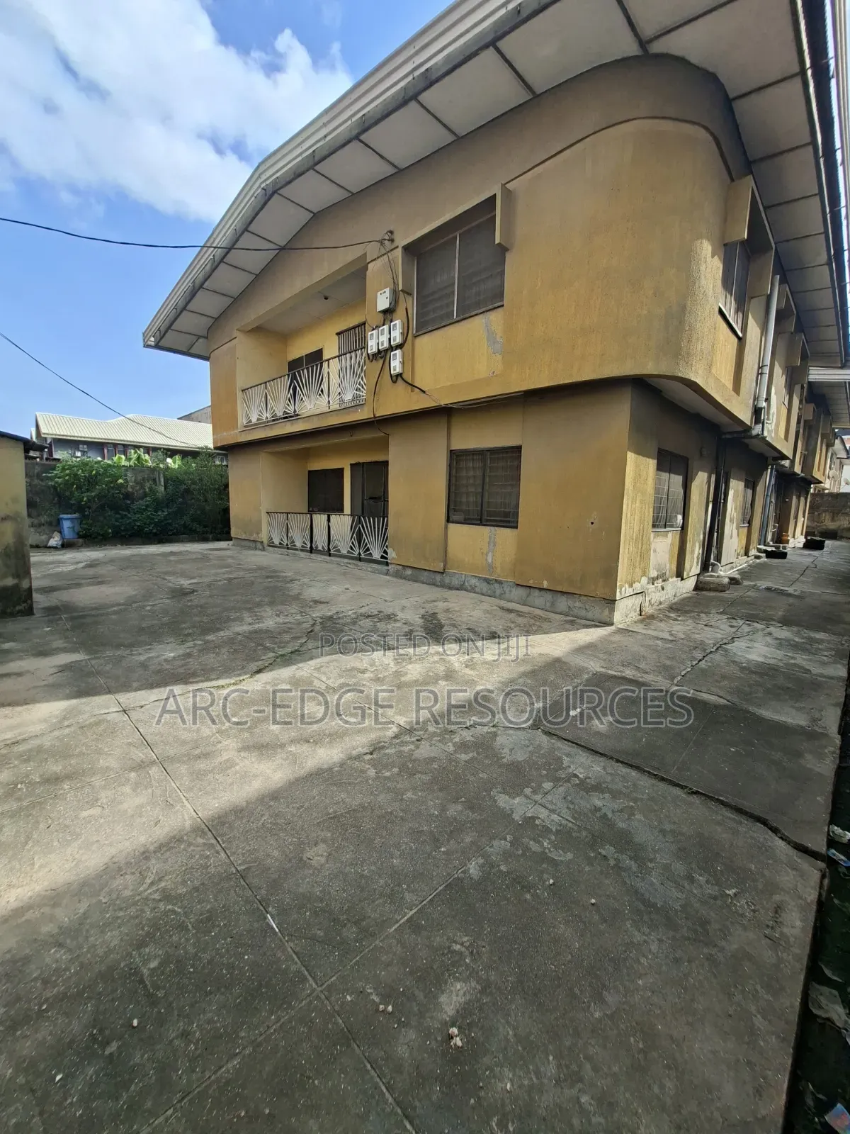 3bdrm Block of Flats in Ago Palace for sale in Ago Palace