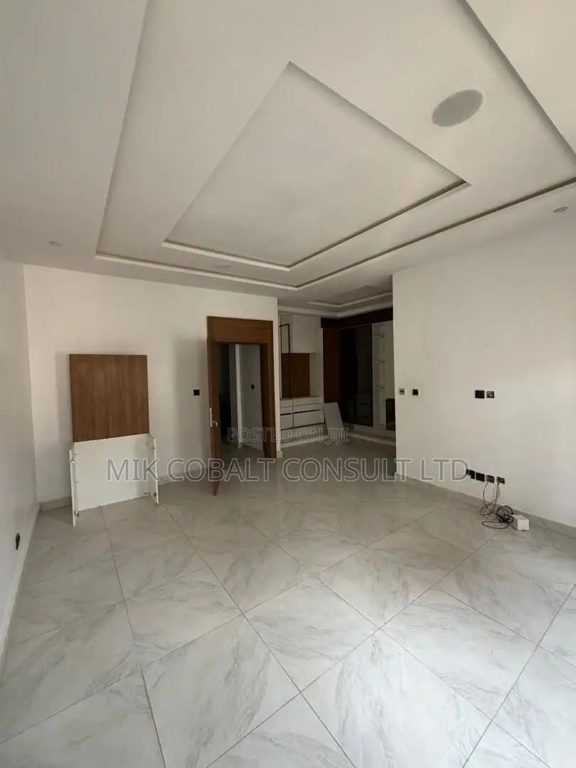 4bdrm Townhouse/Terrace in Gilmor, Jahi for sale in Jahi