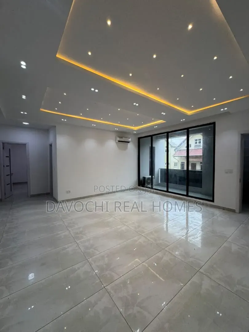3bdrm Apartment in Lekki Phase 1 for sale in Lekki Phase 1