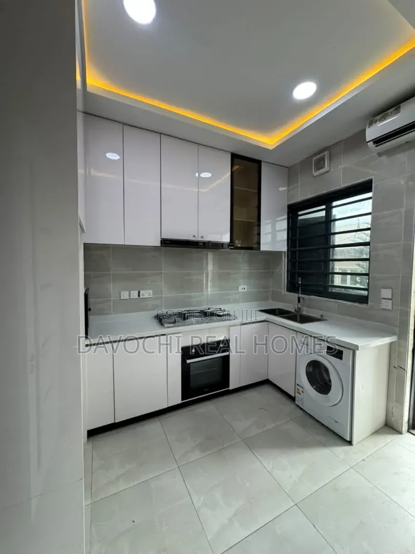 3bdrm Apartment in Lekki Phase 1 for sale in Lekki Phase 1