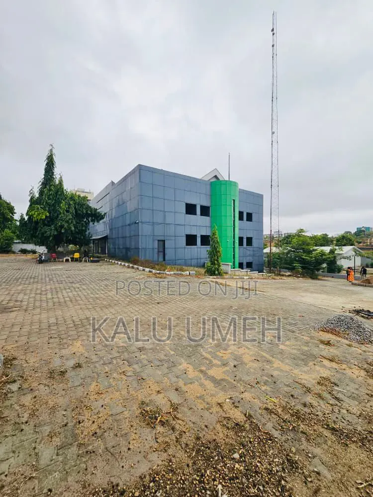 5 Bedroom Fully Detached Duplex With Bq in Idu Industrial