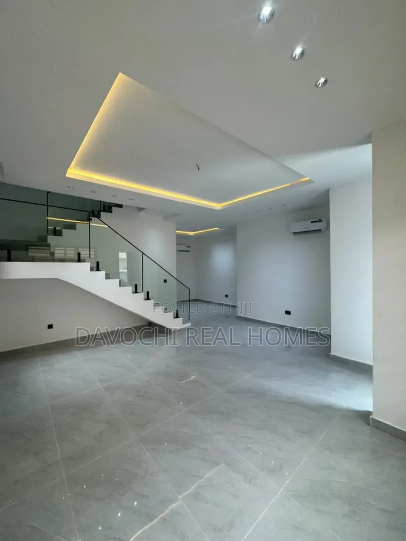 3bdrm Apartment in Lekki Phase 1 for rent in Lekki Phase 1