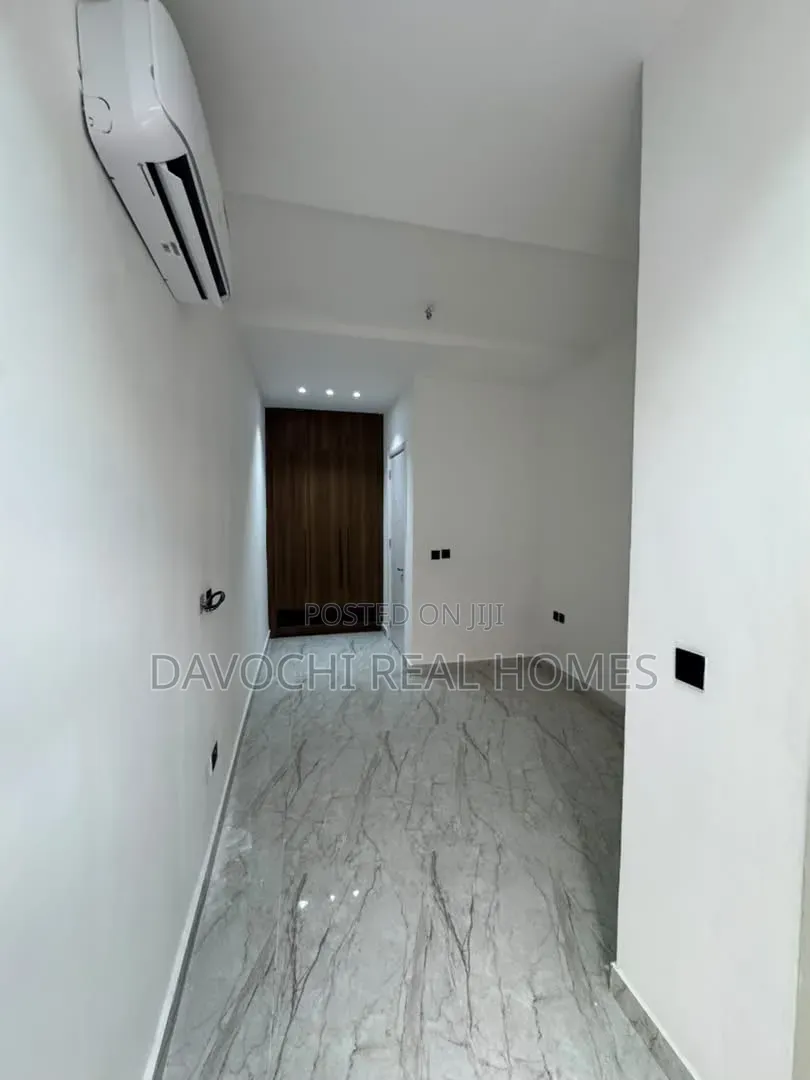 3bdrm Apartment in Lekki Phase 1 for rent in Lekki Phase 1