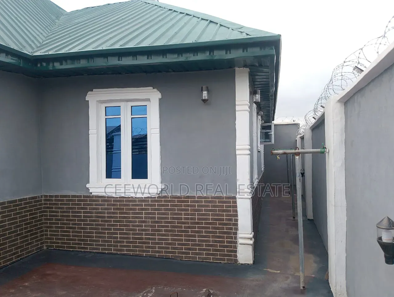 3bdrm Apartment in Oloosa Estate, Akala Express for rent in Akala Express