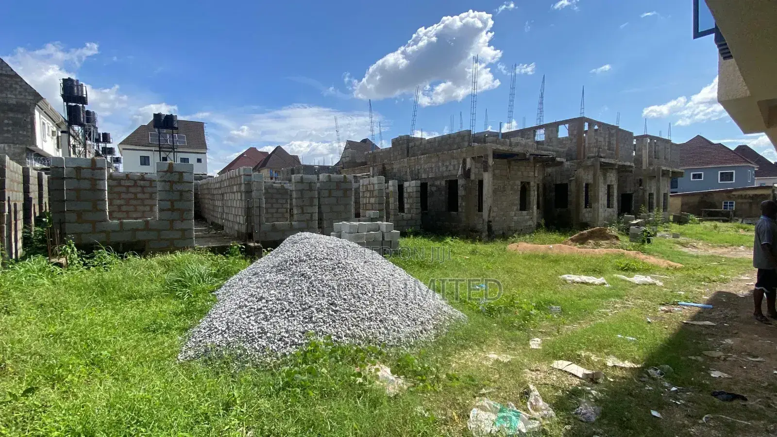 4bdrm Townhouse/Terrace in Sabon Lugbe for sale in Sabon Lugbe