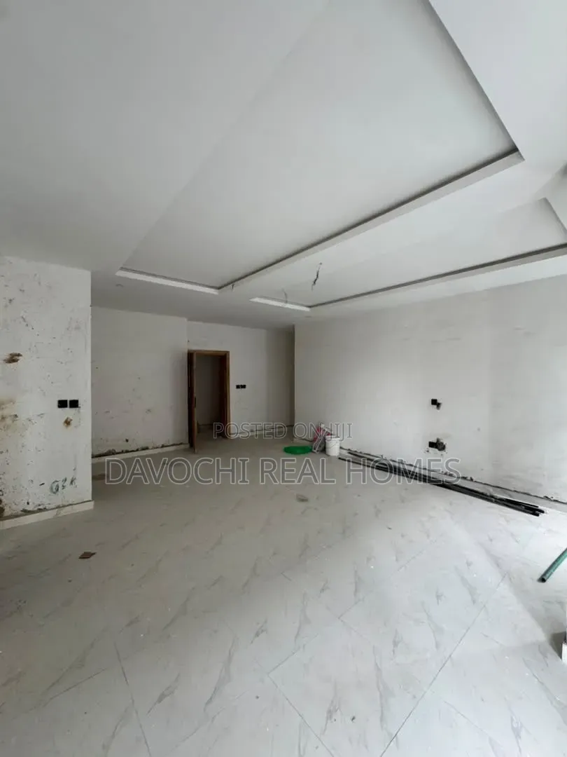 1bdrm Apartment in Ikate for sale in Ikate