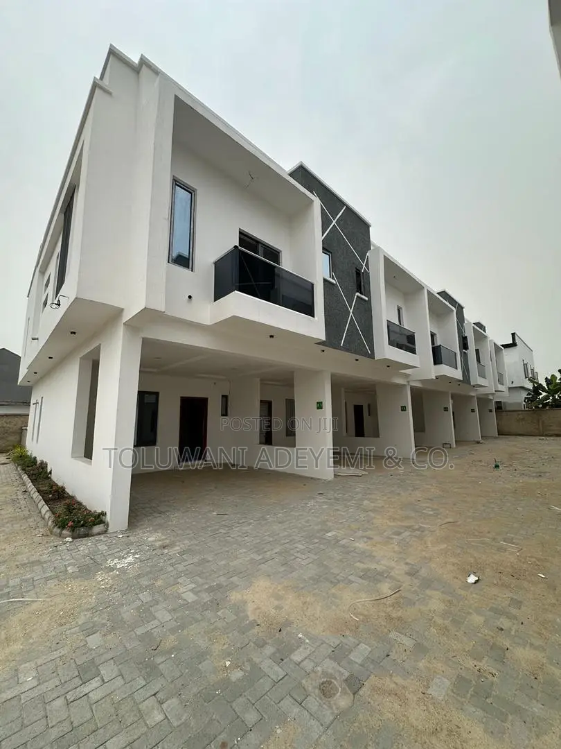 4bdrm House in Ajah, Lekki, Abraham Adesanya Estate for sale in Abraham Adesanya Estate
