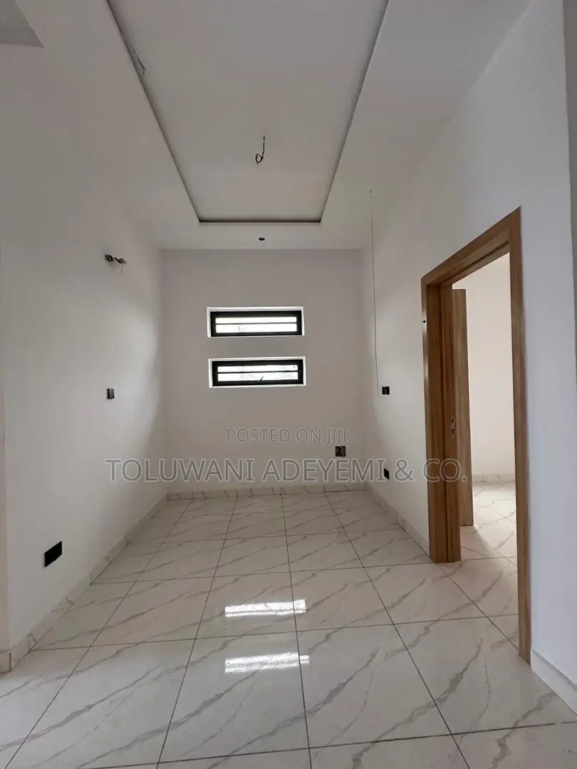 4bdrm House in Ajah, Lekki, Abraham Adesanya Estate for sale in Abraham Adesanya Estate