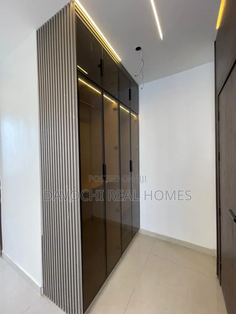 6bdrm Duplex in Lekki Phase 1 for sale in Lekki Phase 1