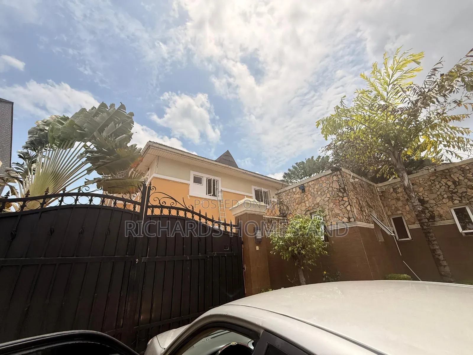 5bdrm House in Banana Island for rent in Banana Island