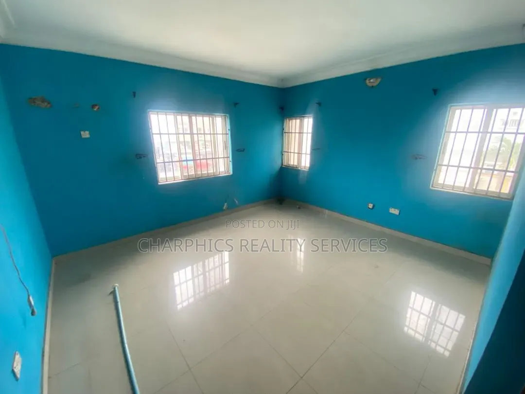 3bdrm Apartment in Lekki Phase 1 for rent in Lekki Phase 1