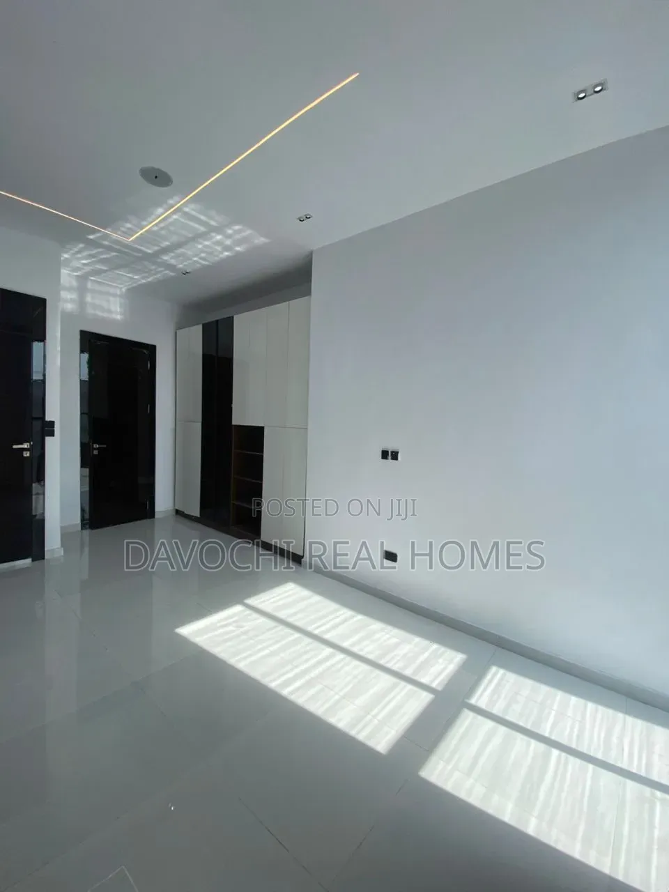 5bdrm Duplex in VGC / Ajah for sale in VGC / Ajah