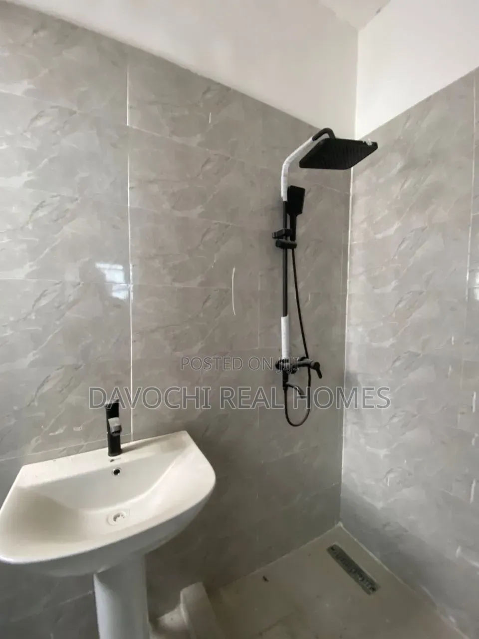 4bdrm Duplex in VGC / Ajah for sale in VGC / Ajah