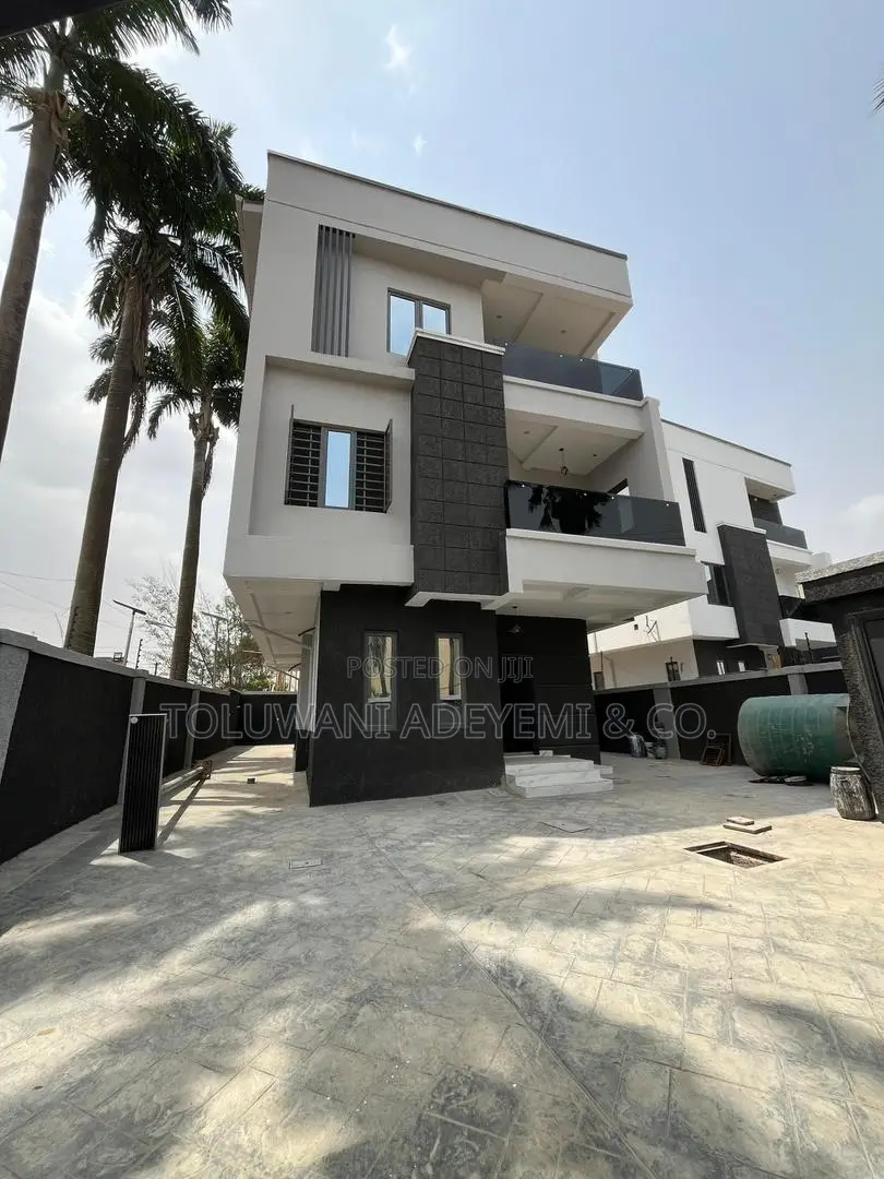 4bdrm House in Omole Phase1 Ikeja for sale in Omole Phase 1