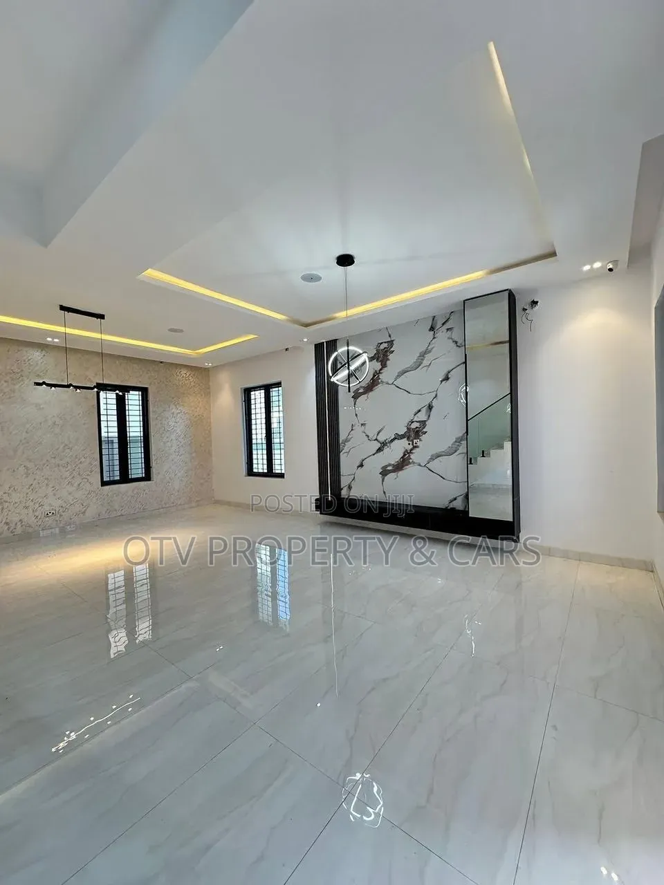 5bdrm Duplex in Lekki Phase 1 for sale in Lekki Phase 1
