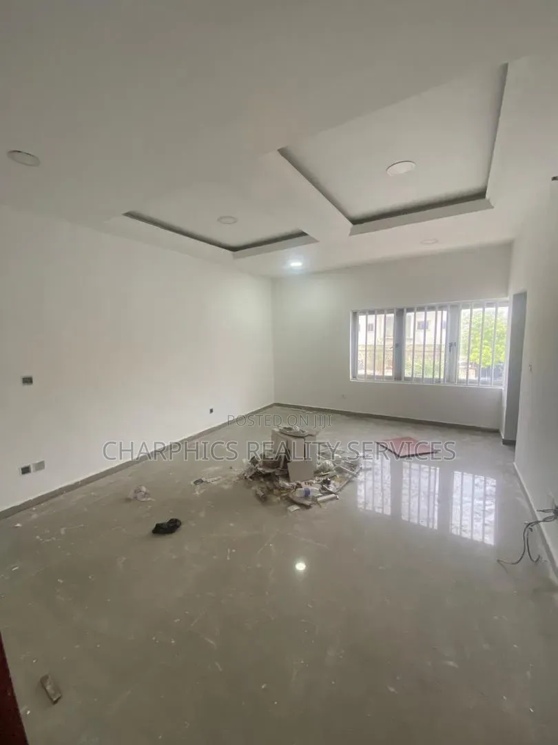 4bdrm Duplex in Lekki Phase 1 for rent in Lekki Phase 1