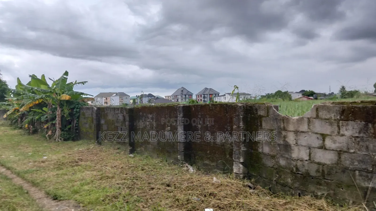 For Sale : 4 Plots Close to Secretariat , New Umuahia in Umuahia