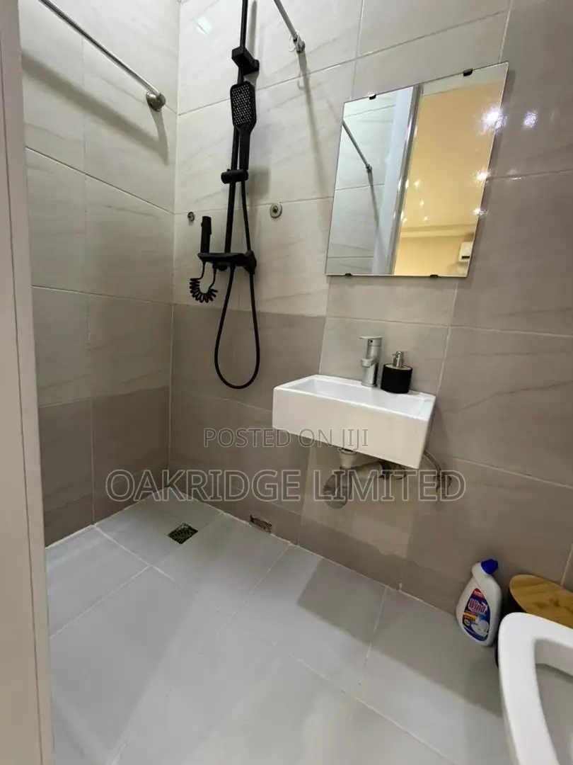 Furnished 2bdrm Apartment in Chevron for rent in Chevron
