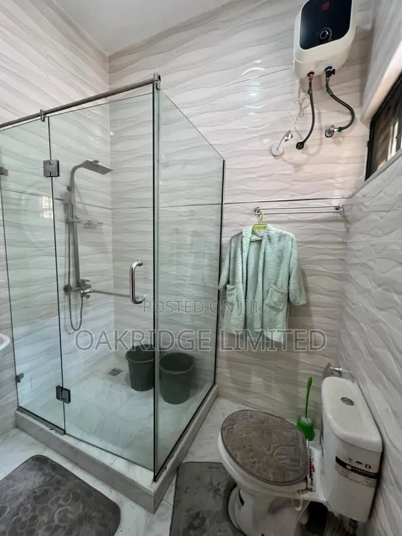 Furnished 2bdrm Apartment in Chevron for rent in Chevron