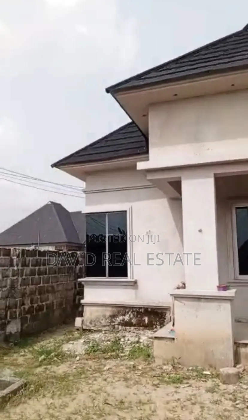 3bdrm Bungalow in Eneka for sale in Eneka