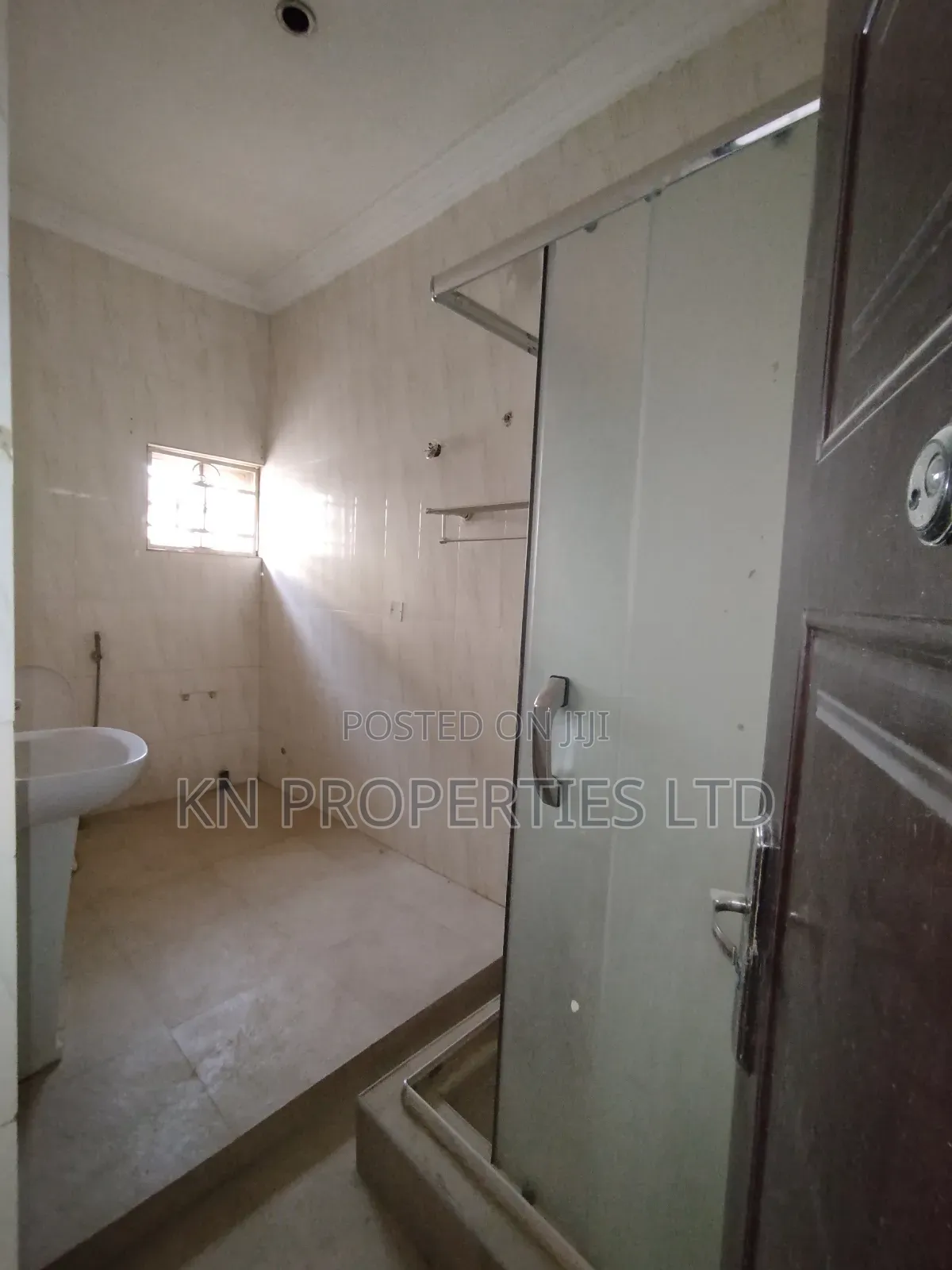 2bdrm Apartment in Apo for rent in Apo District