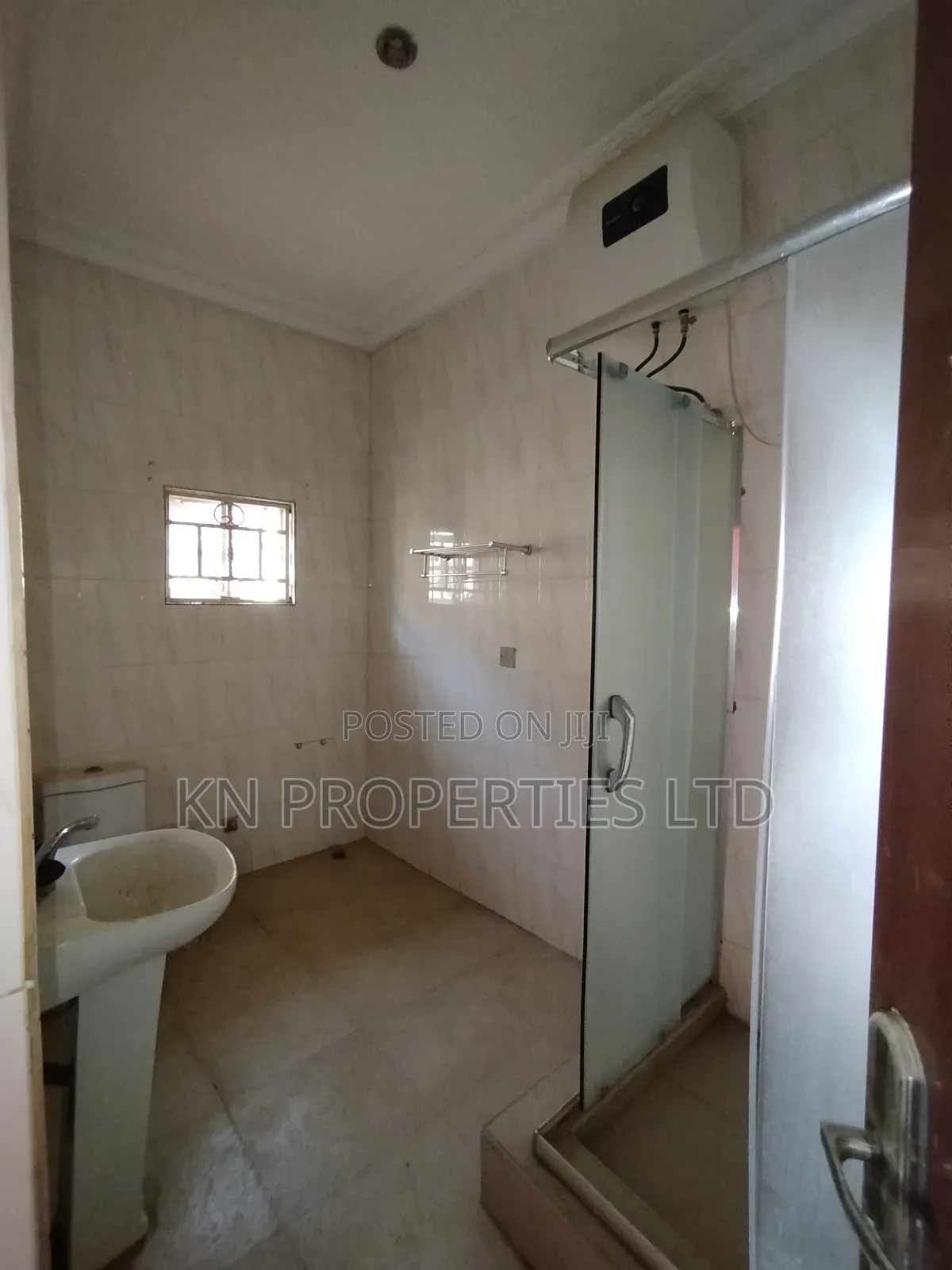 2bdrm Apartment in Apo for rent in Apo District