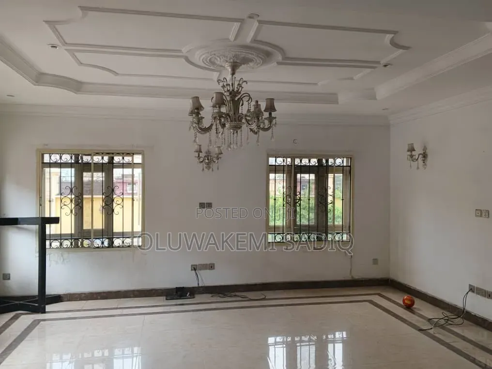 4bdrm Duplex in Ikeja Gra for rent in Ikeja GRA