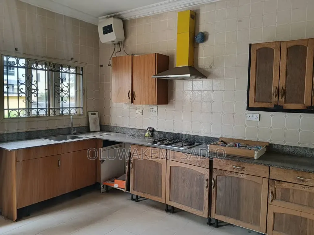 4bdrm Duplex in Ikeja Gra for rent in Ikeja GRA