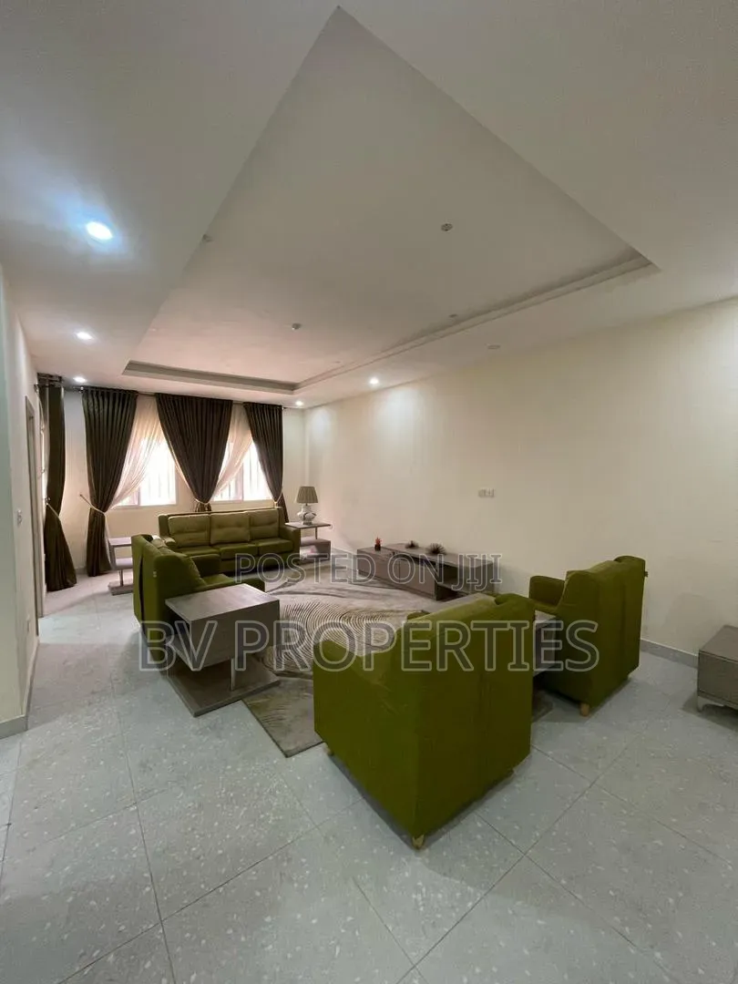 3bdrm Maisonette in Off Alpha Beach, Lekki Phase 2 for rent in Lekki Phase 2
