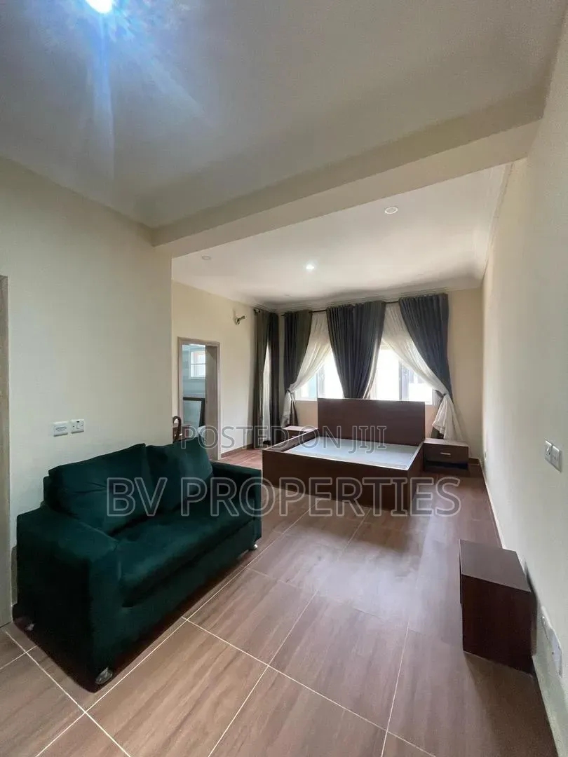 3bdrm Maisonette in Off Alpha Beach, Lekki Phase 2 for rent in Lekki Phase 2