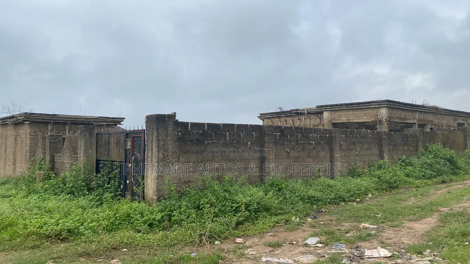 3bdrm Bungalow in Omu, Kokar Road, Osogbo for sale in Osogbo