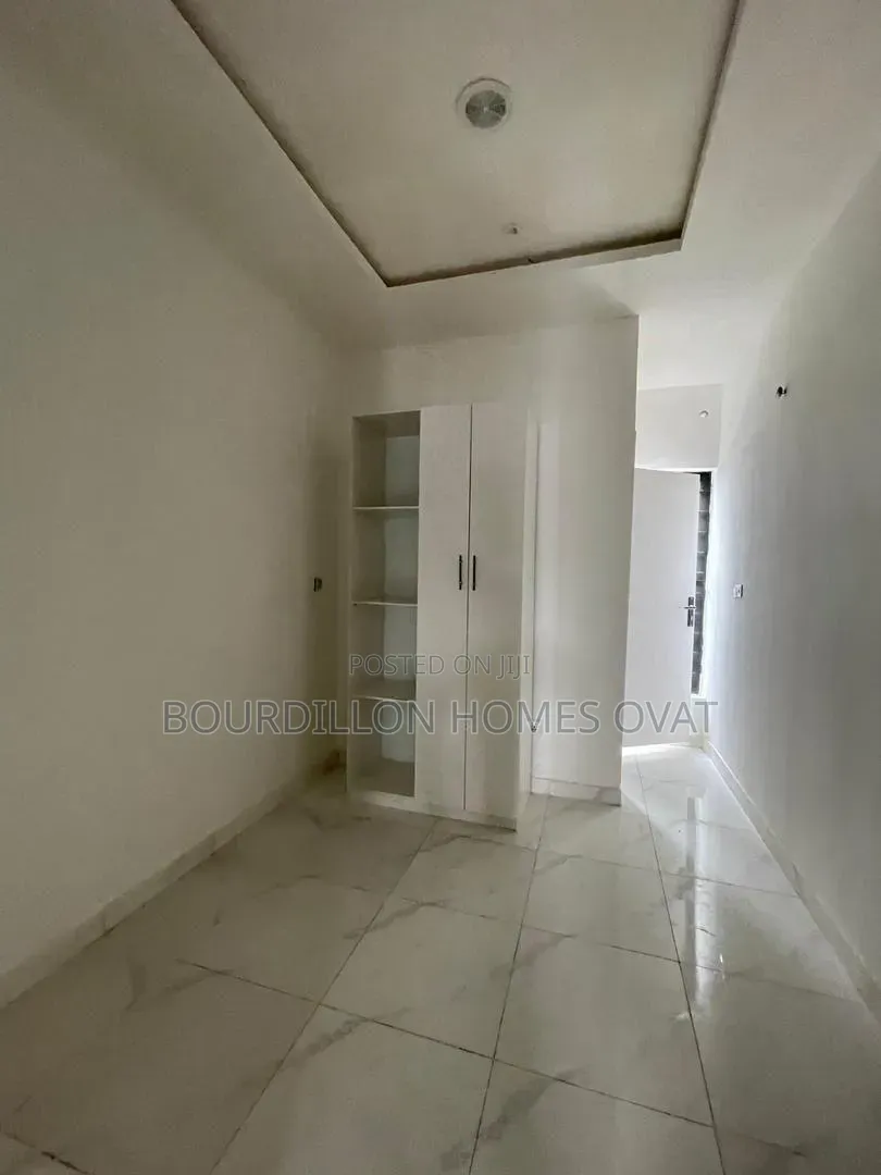 3bdrm Duplex in Ikota Lekki Lagos for rent in Ikota