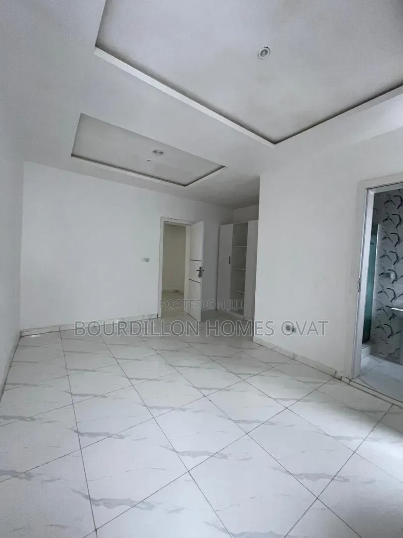 3bdrm Duplex in Ikota Lekki Lagos for rent in Ikota