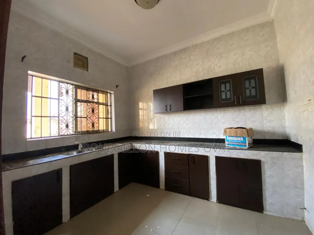 2bdrm Apartment in Ikate Lekki Lagos for rent in Ikate