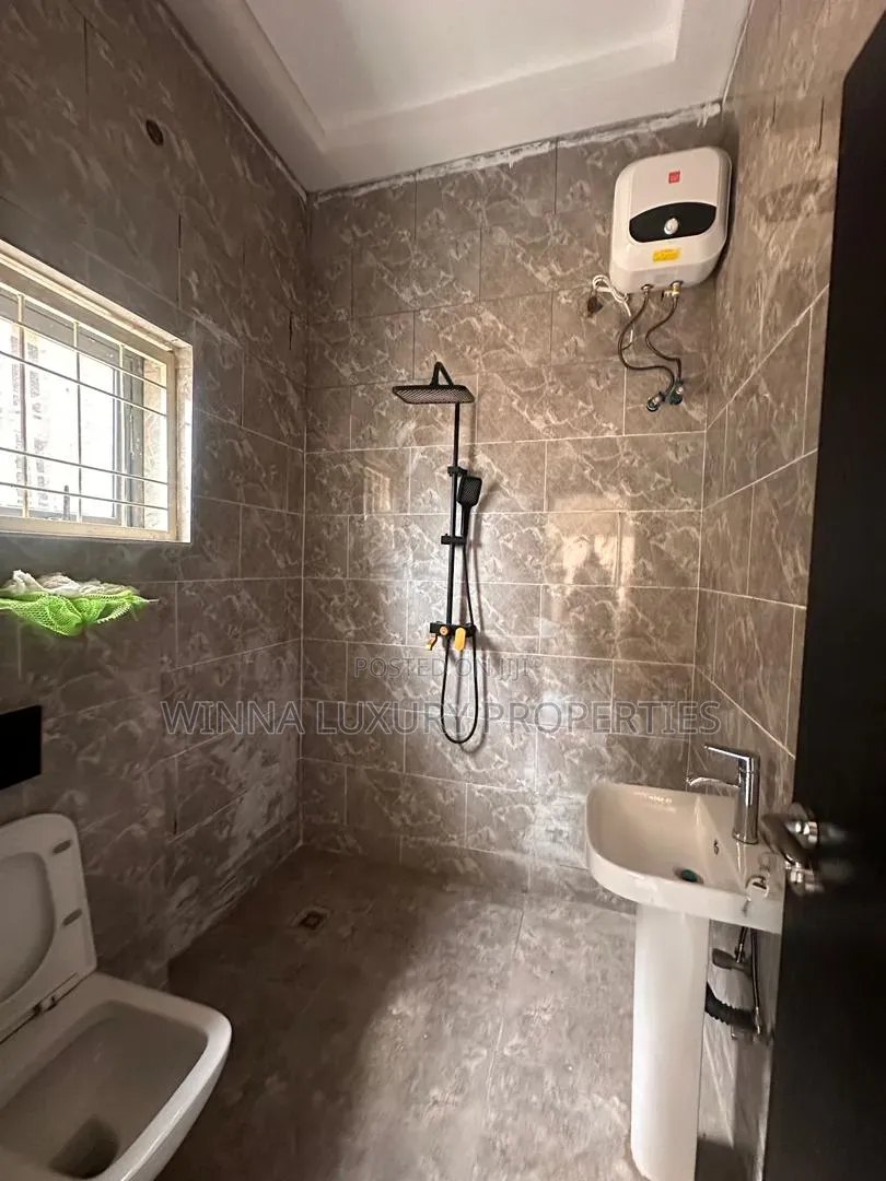 5bdrm Duplex in Gwarinpa Extension for rent in Gwarinpa