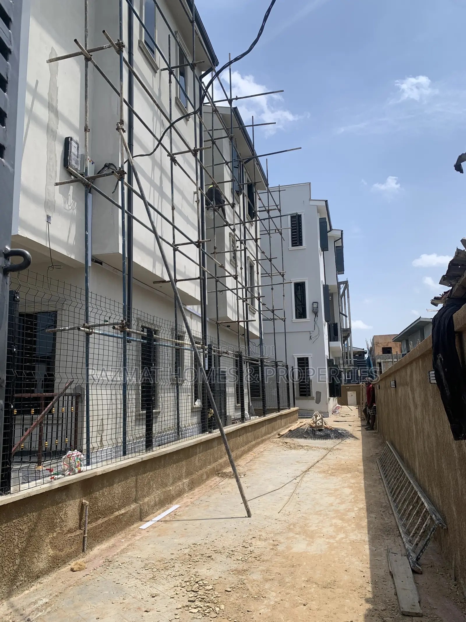 5bdrm Duplex in Millenuim/UPS for rent in Millenuim/UPS