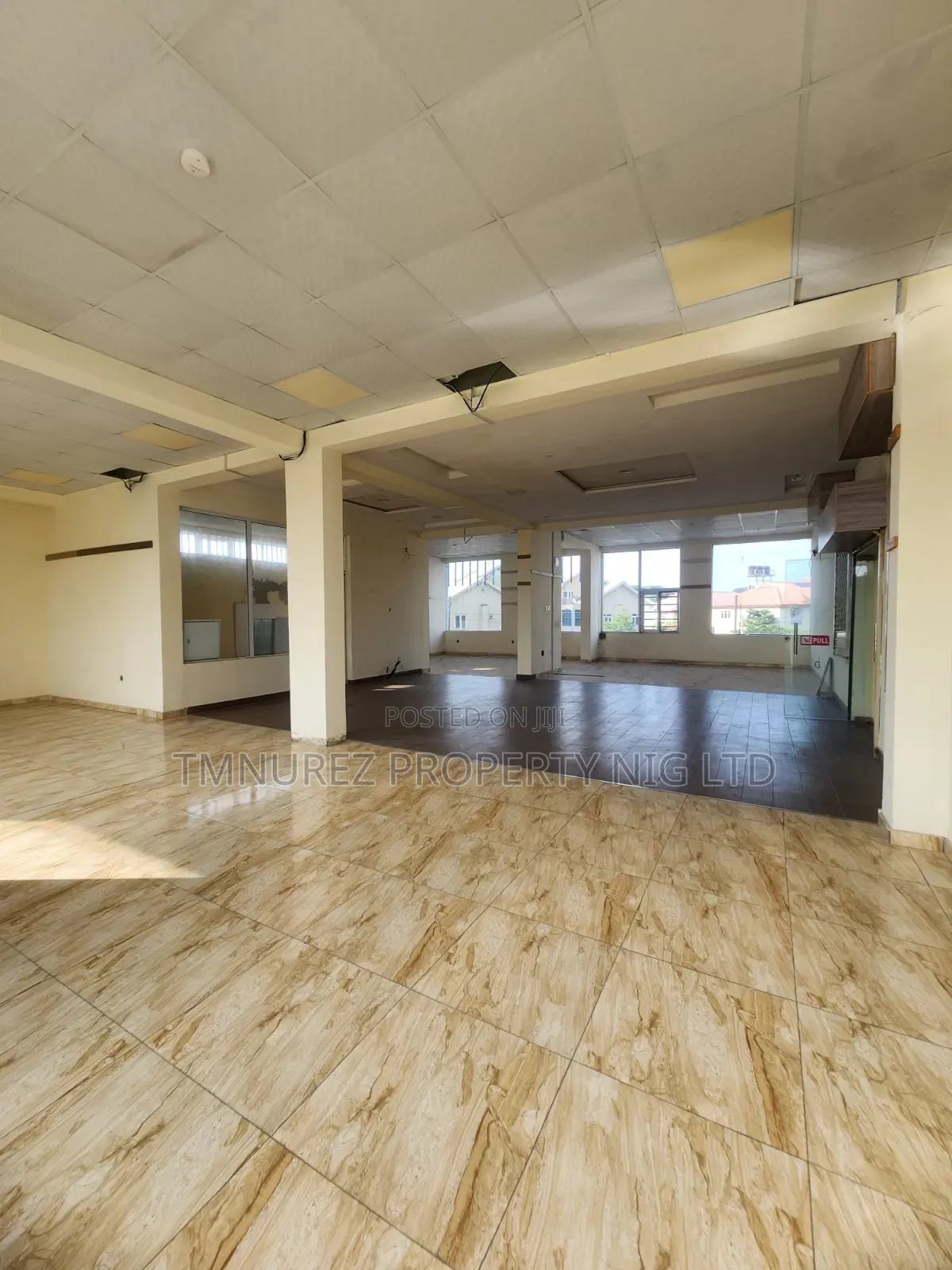 160 SQM Showroom for Rent Lekki Phase1 in Lekki Phase 1