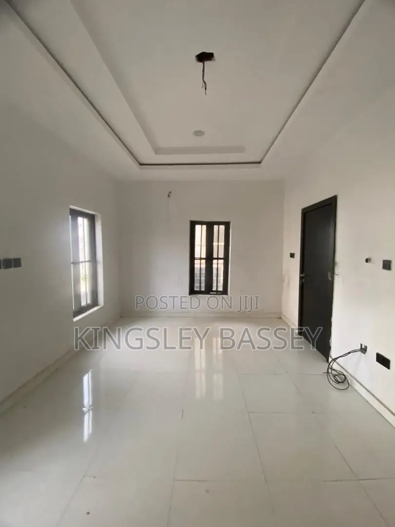 3bdrm Apartment in Lekki, Ikate for sale in Ikate