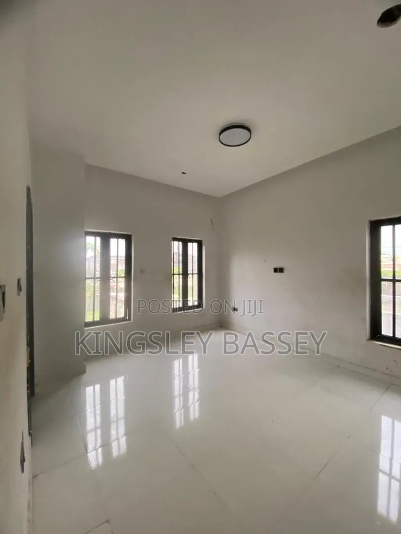 3bdrm Apartment in Lekki, Ikate for sale in Ikate