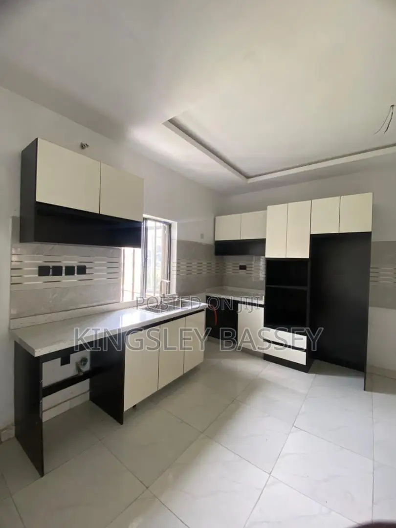 3bdrm Apartment in Lekki, Ikate for sale in Ikate