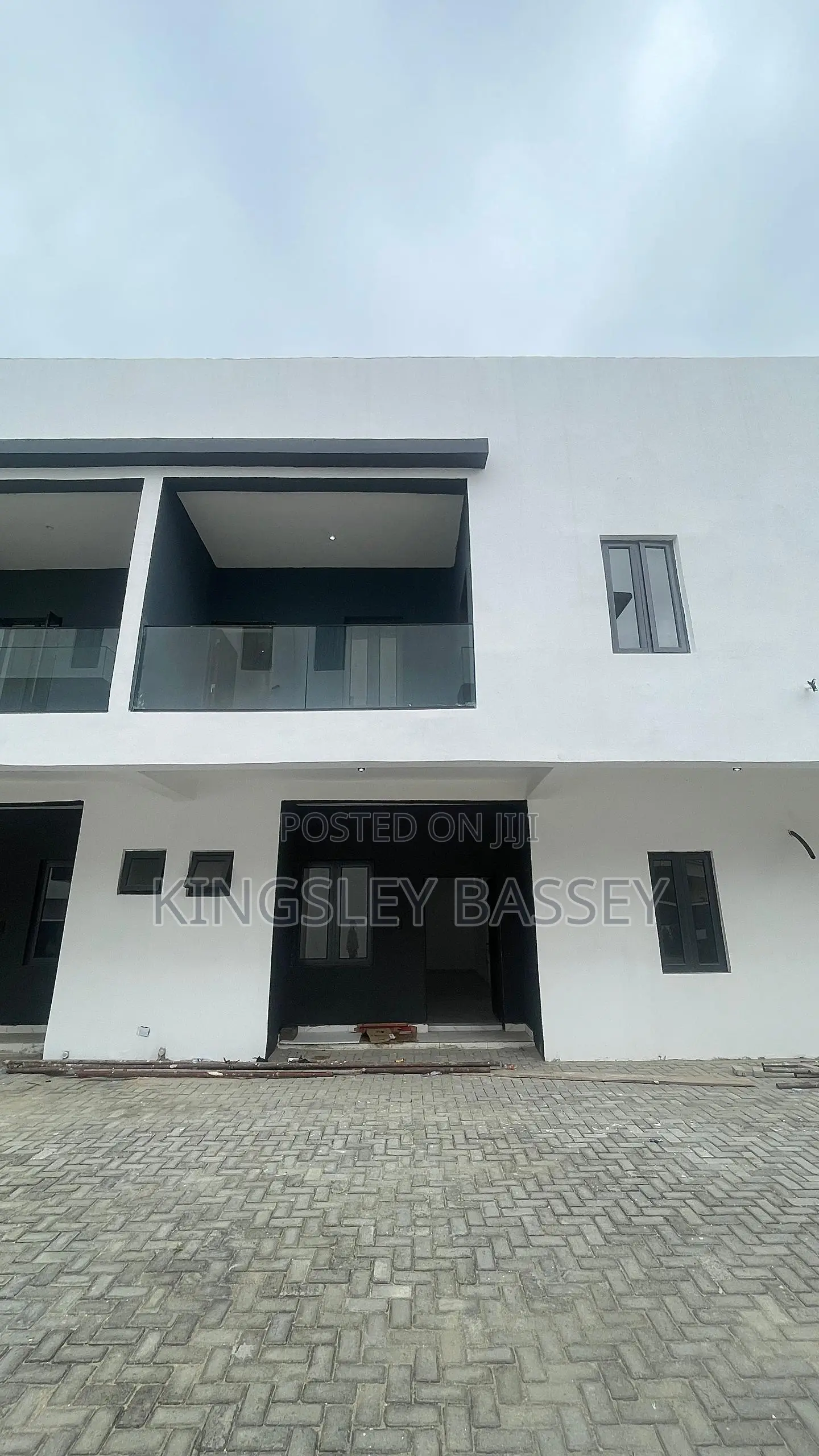 4bdrm Duplex in Ikota for sale in Ikota