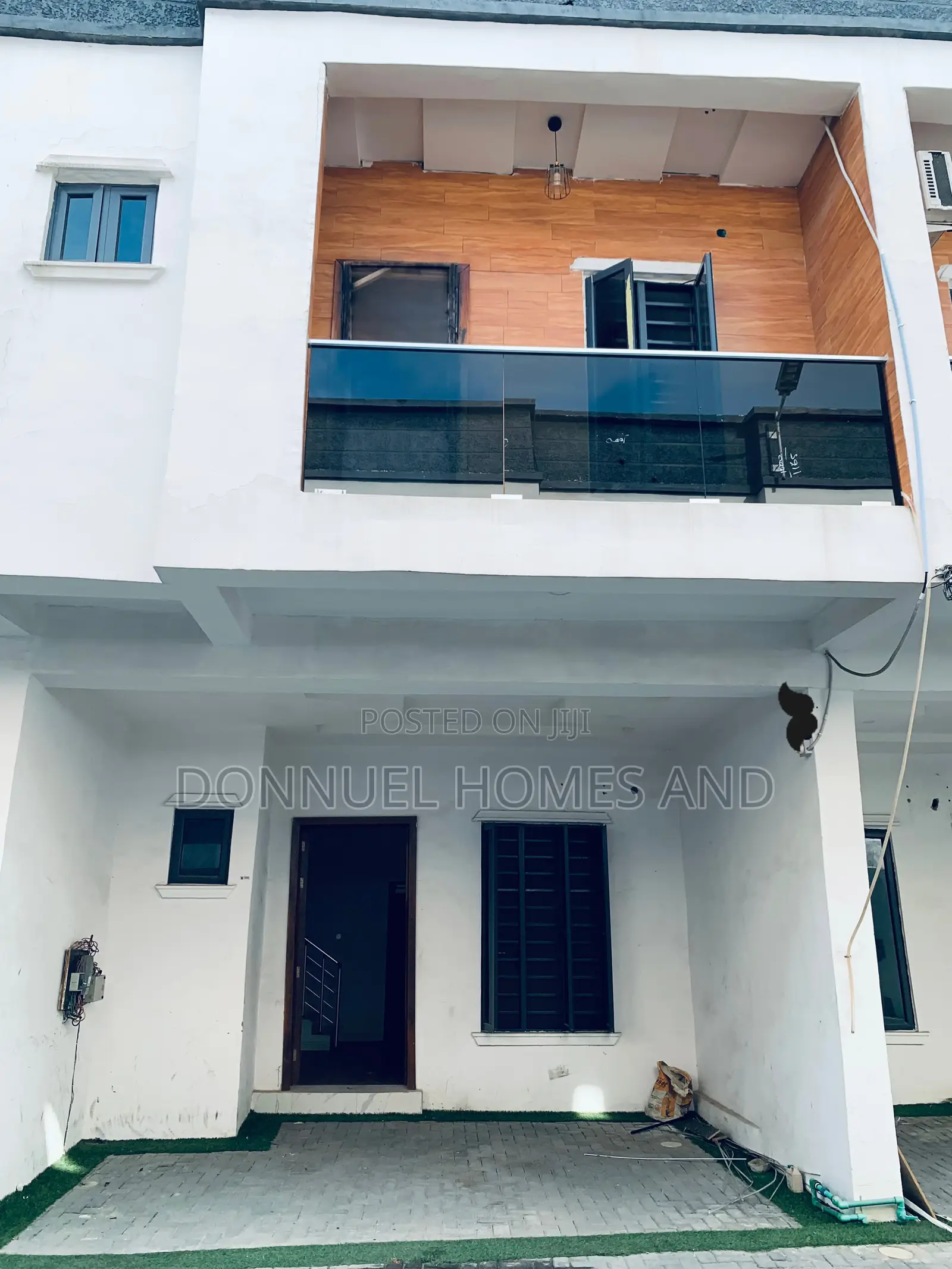 3bdrm Townhouse / Terrace in Ikota for rent in Ikota