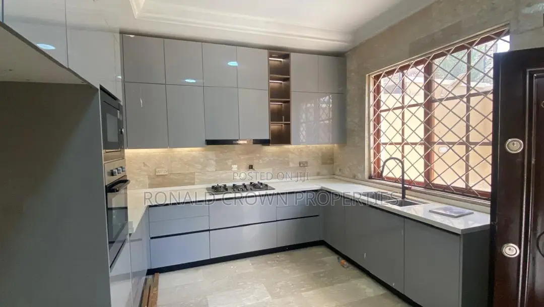 4bdrm Duplex in Banana Island for rent in Banana Island