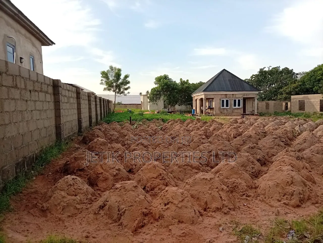 A Distress Plot of Land for Sale in Makurdi