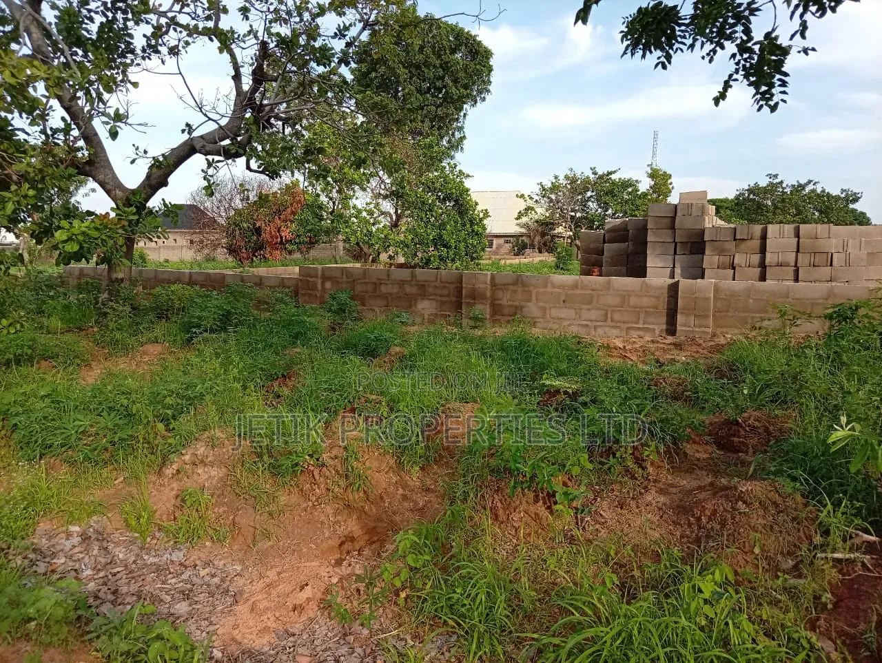 A Distress Plot of Land for Sale in Makurdi