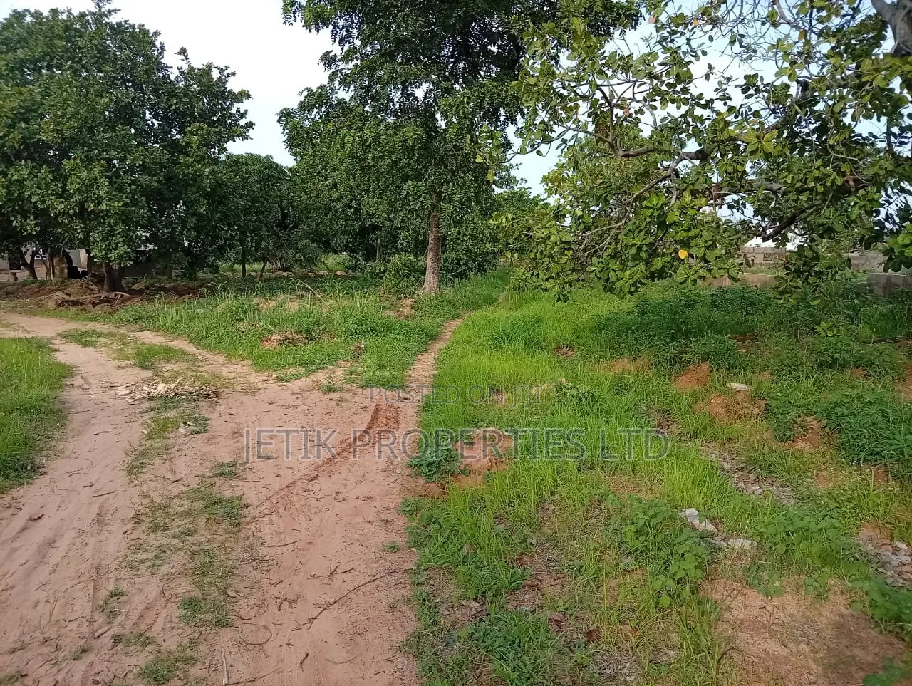 A Distress Plot of Land for Sale in Makurdi