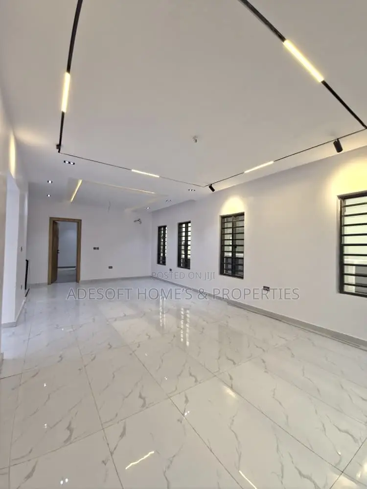 4bdrm Duplex in Carlton Gate Estate, Akobo for sale in Akobo