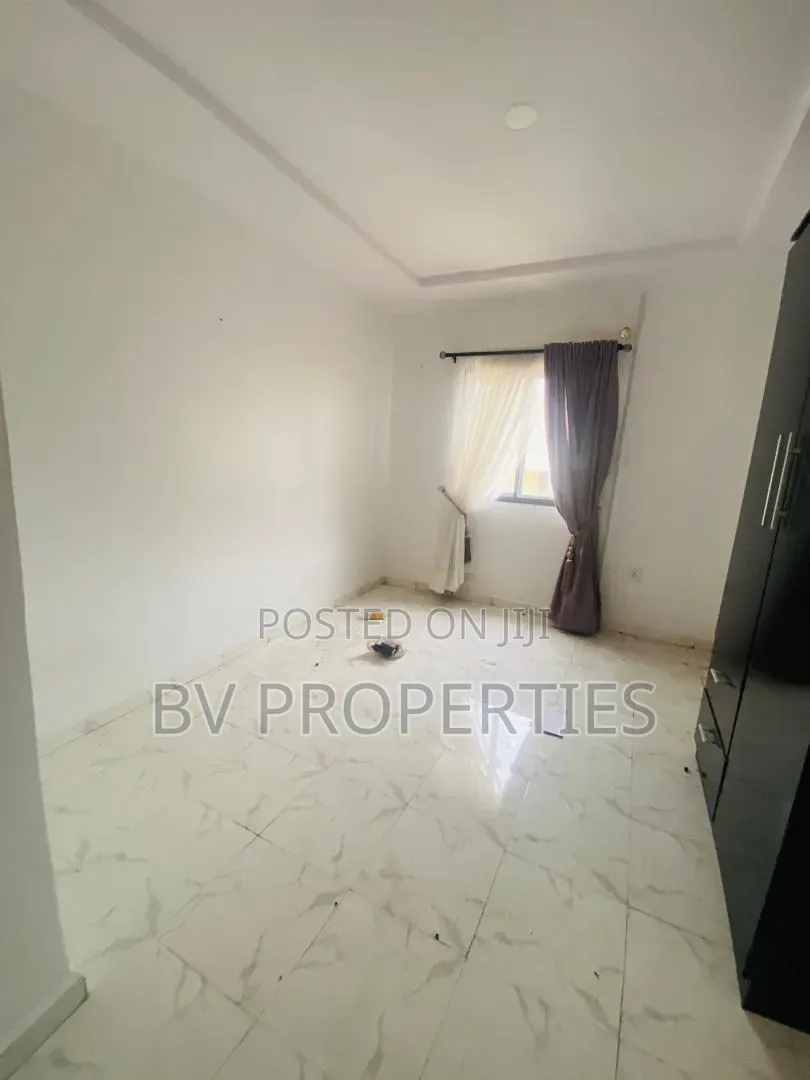 2bdrm Apartment in Osapa london for rent in Osapa london