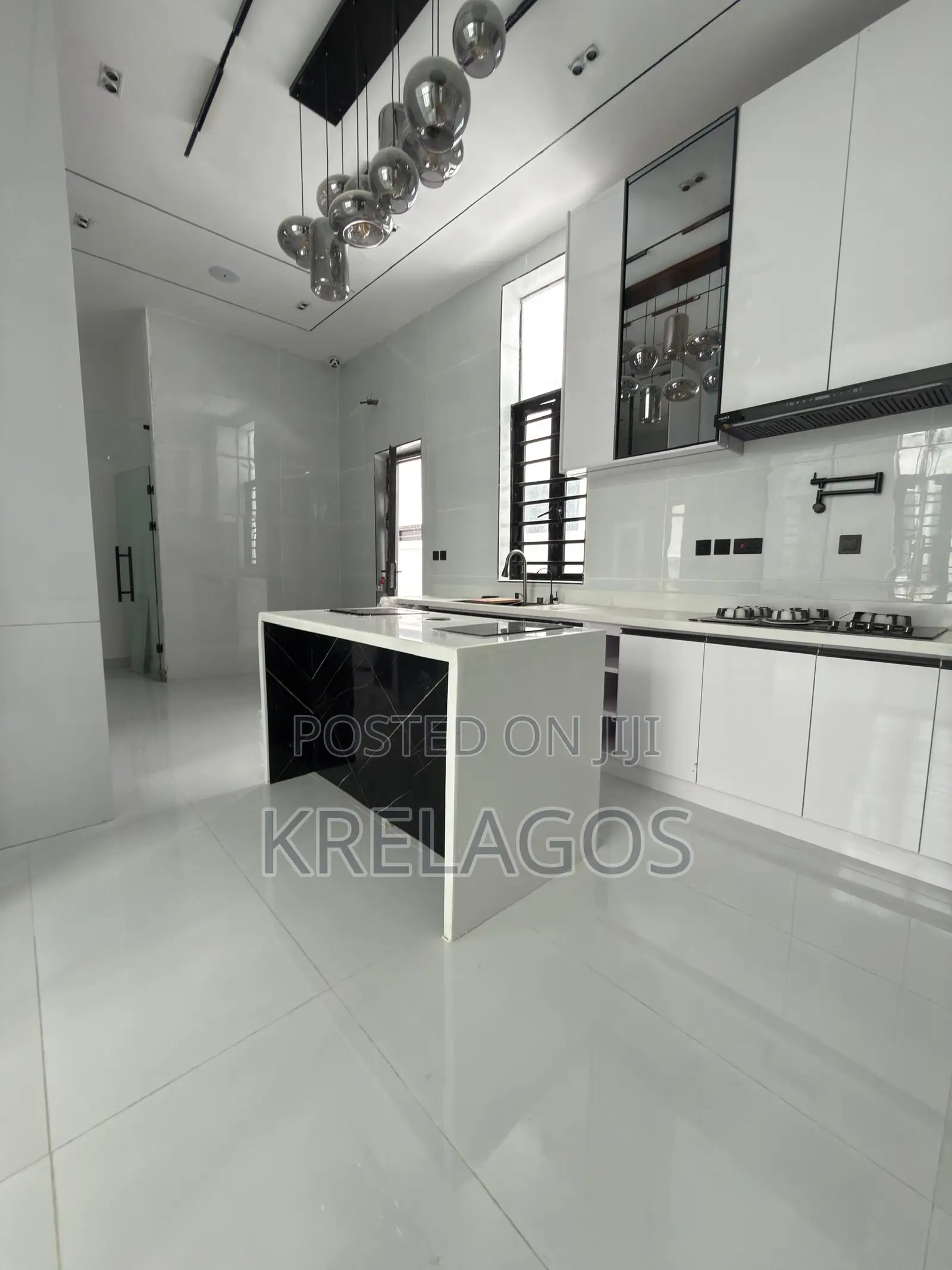 5bdrm House in Orchid, Chevron for sale in Chevron