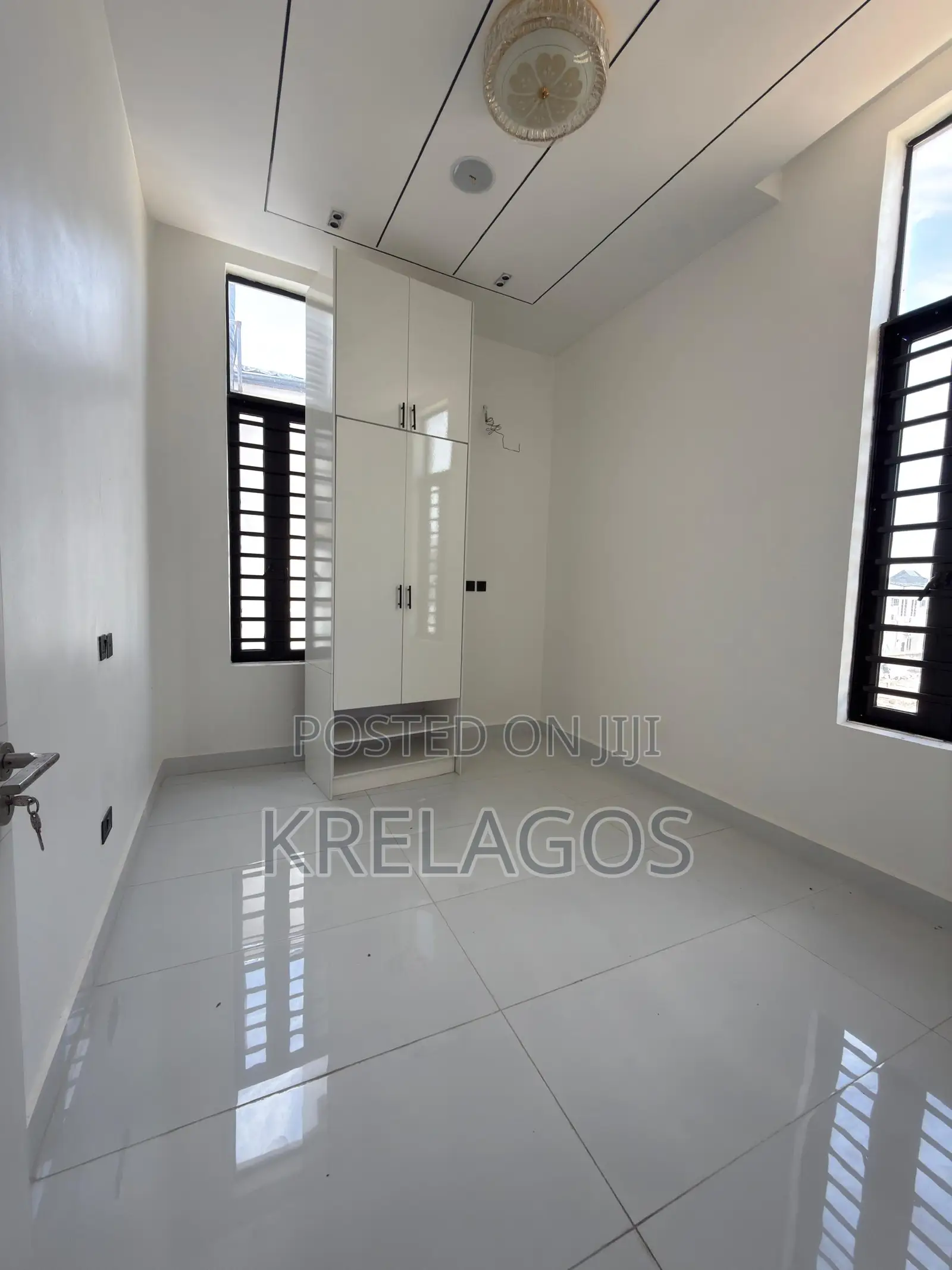 5bdrm House in Orchid, Chevron for sale in Chevron